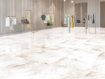 Carrelage sol/mur effet marbre Full Lappato CALACATTA GOLDIE 60x120 cm dans une boutique.