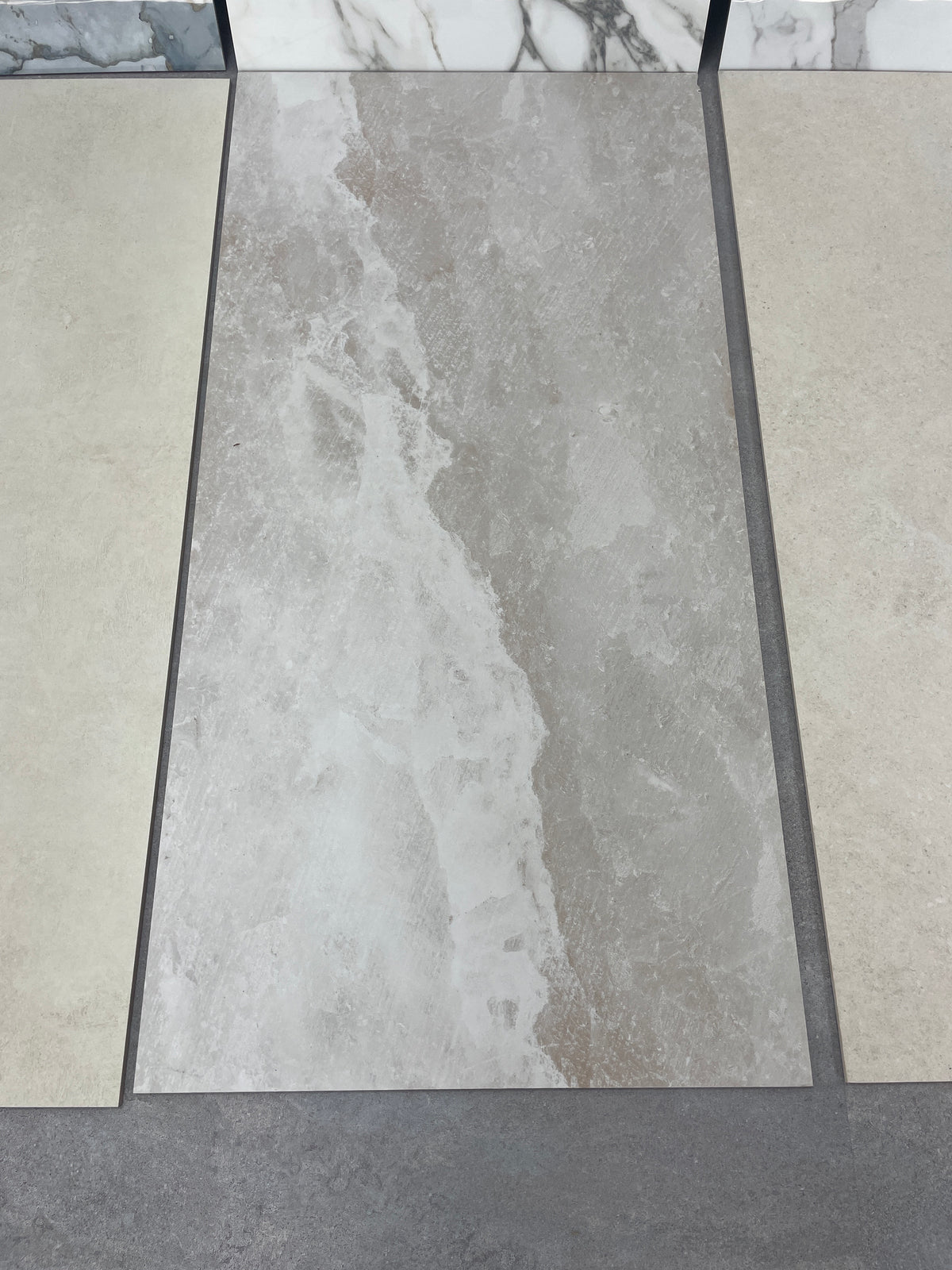 Carrelage sol / mur effet pierre SALT CAVE ALMOND l.60 x L.120 cm Mat LIMCARO - photo réelle 1